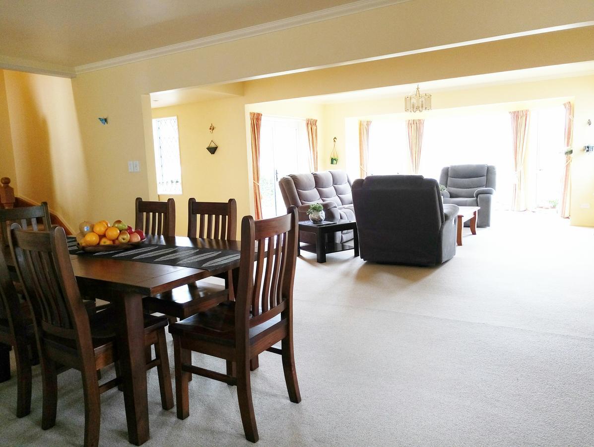 Foodora Lake View Bed & Breakfast โรโตรัว ภายนอก รูปภาพ